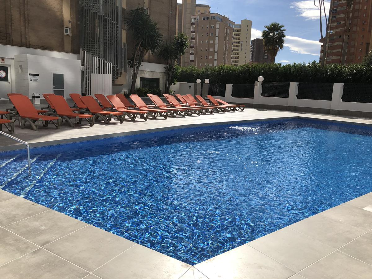 Apartamentos Amalia By Mc Benidorm Bagian luar foto